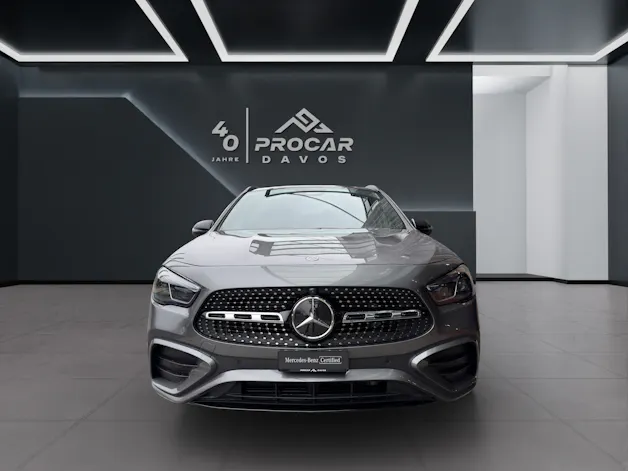 MERCEDES-BENZ GLA-Klasse H247 GLA 220 d Swiss Star AMG Line 4matic