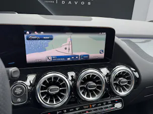 MERCEDES-BENZ GLA-Klasse H247 GLA 220 d Swiss Star AMG Line 4matic
