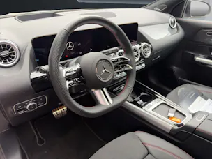 MERCEDES-BENZ GLA-Klasse H247 GLA 220 d Swiss Star AMG Line 4matic