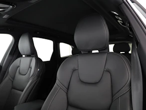 https://vehicle.imgix.net/4462414/7f5ea68f-0917-49ad-b948-1cb29bd20130.jpg