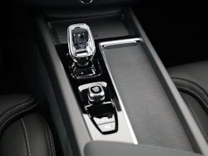 https://vehicle.imgix.net/4462414/92dc1769-8301-4af2-b7d2-674df52754f0.jpg