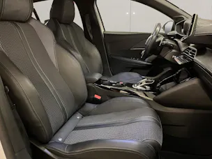 PEUGEOT 208 1.2 PureTech 100 GT Line