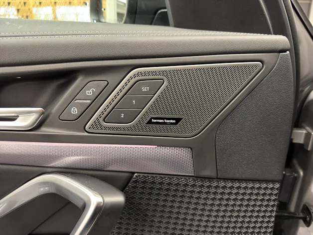 BMW X1 U11 20d xDrive paddles