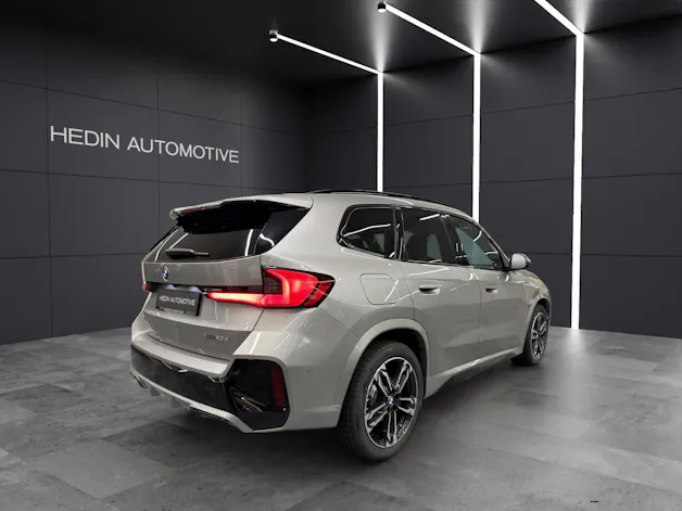 BMW X1 U11 20d xDrive paddles