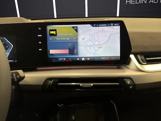 BMW X1 U11 20d xDrive paddles