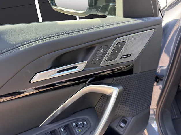 BMW X1 U11 23d xDrive paddles