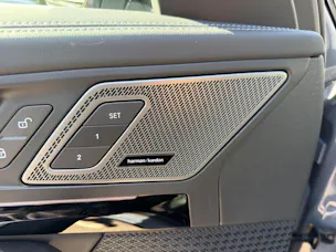 BMW X1 U11 23d xDrive paddles
