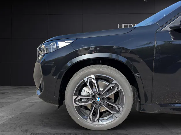 BMW X1 U11 23i xDrive paddles