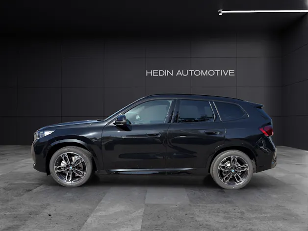 BMW X1 U11 23i xDrive paddles
