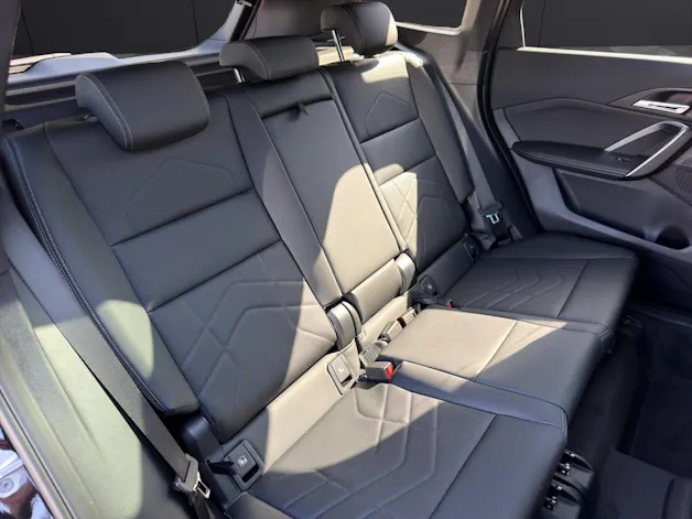 BMW X1 U11 23i xDrive paddles