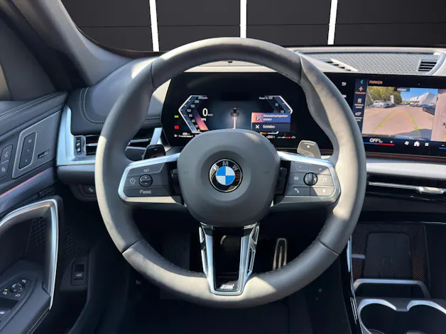 BMW X1 U11 23i xDrive paddles