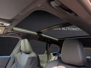 BMW X1 U11 23i xDrive paddles
