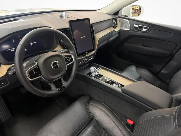 VOLVO XC60 2.0 T8 TE Ultra Bright eAWD