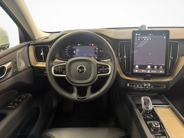 VOLVO XC60 2.0 T8 TE Ultra Bright eAWD