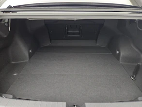 https://vehicle.imgix.net/4462578/44396c68-42a8-4159-98ce-b3dfb0ba422b.jpg