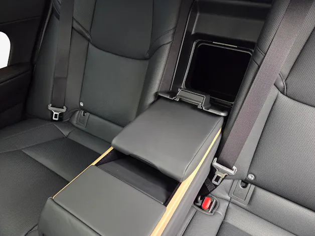 Lexus ES 350e Excellence - inkl. Lancierungspaket Winterräder und Kofferraummatte