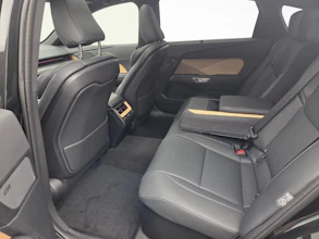 https://vehicle.imgix.net/4462578/f76075f5-a11b-4755-bd54-50f08307d3fd.jpg