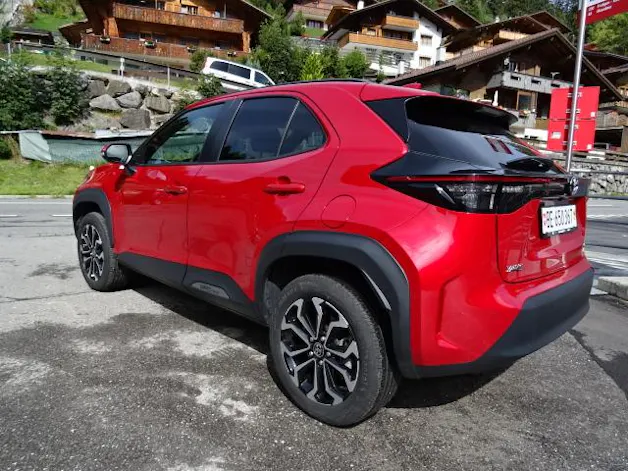 Toyota Yaris Cross 1.5 VVT-i HSD Trend AWD-i
