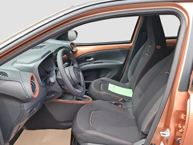 Toyota Aygo X 1.5 VVT-i HSD Trend