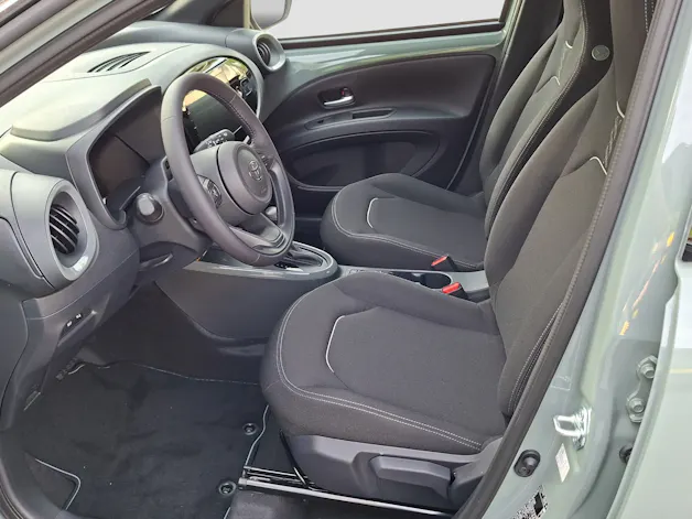 Toyota Aygo X 1.5 VVT-i HSD Trend