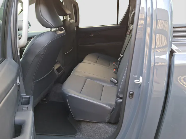 Toyota Hilux Double Cab.-Pick-up 2.8 D-4D MHEV 204 Style