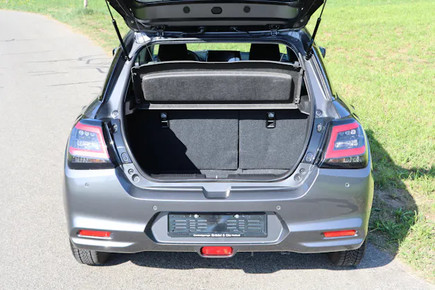 Suzuki Swift 1.2 Sakura Hybrid