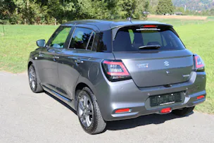 Suzuki Swift 1.2 Sakura Hybrid