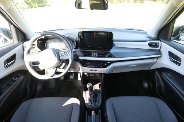 Suzuki Swift 1.2 Sakura Hybrid