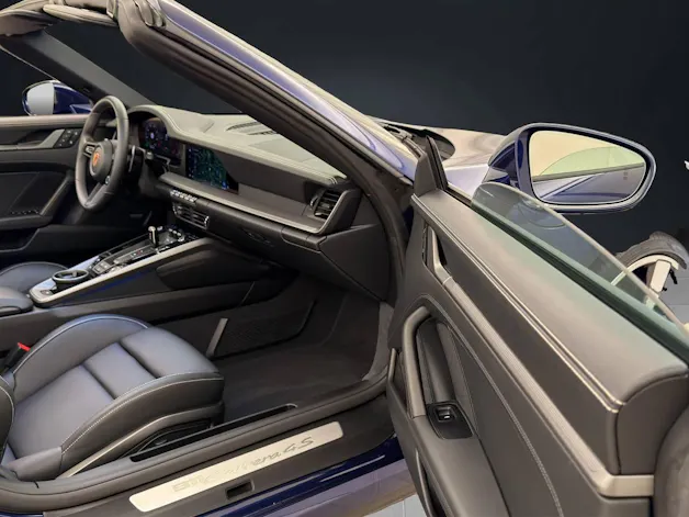 PORSCHE 911 Carrera 4S Cabriolet