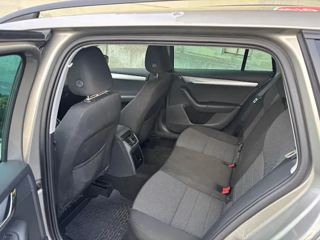 SKODA Octavia Combi 1.6 TDI 105 Ambition 4x4
