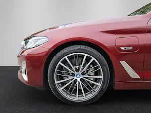 BMW 530e xDrive Touring Steptronic