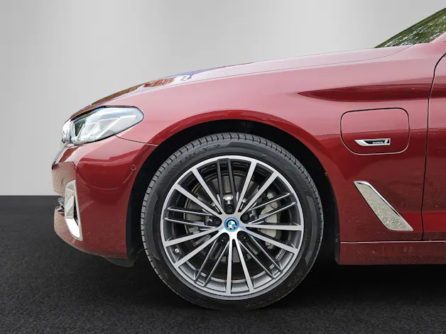 BMW 530e xDrive Touring Steptronic