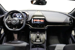 Fahrzeugbild ASTON MARTIN DBX S 4.0 V8 Bi-Turbo