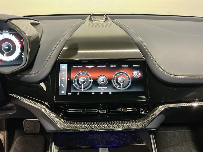 image du véhicule ASTON MARTIN DBX
