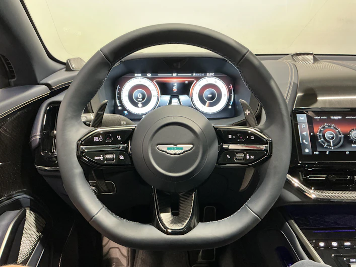 image du véhicule ASTON MARTIN DBX