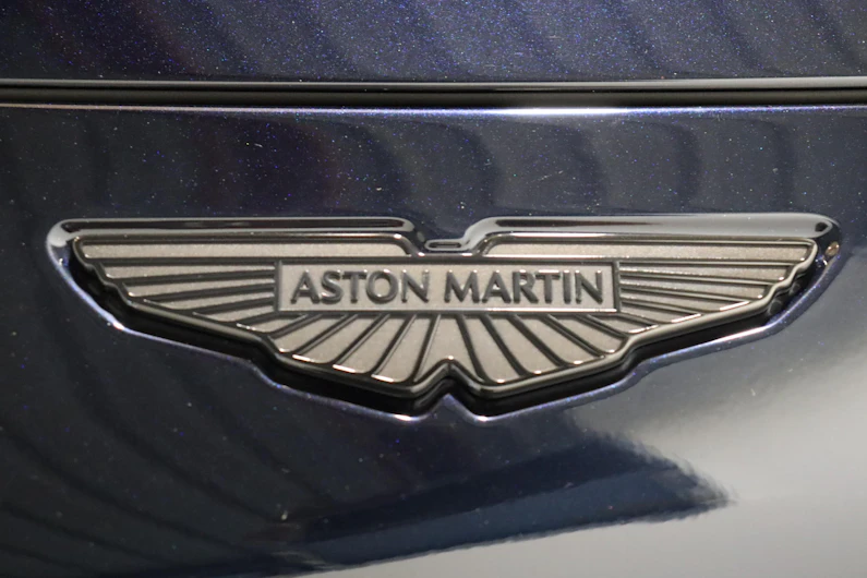 Fahrzeugbild ASTON MARTIN DBX