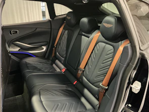 image du véhicule ASTON MARTIN DBX S 4.0 V8 Bi-Turbo