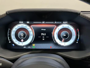 https://vehicle.imgix.net/4462938/93f7d4c3-4a99-4a66-a798-a3c2947470fa.jpg