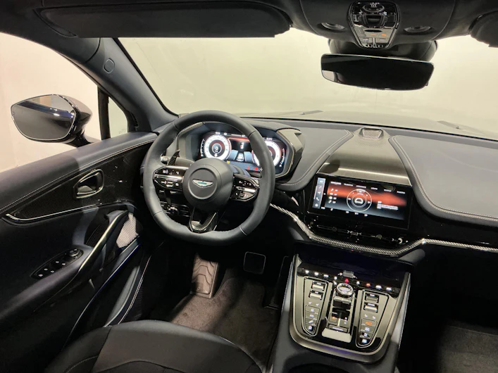 image du véhicule ASTON MARTIN DBX