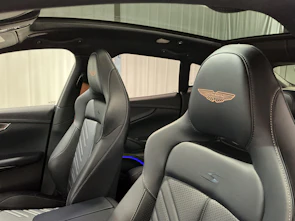 image du véhicule ASTON MARTIN DBX S 4.0 V8 Bi-Turbo