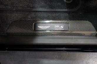 https://vehicle.imgix.net/4462938/c7e9bcb2-ccee-4ca9-9e19-619fbeb3f2e8.JPG