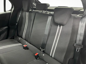 https://vehicle.imgix.net/4462969/e2d0d602-7948-42a8-a36a-4db70e5ab866.jpg