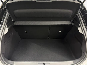 https://vehicle.imgix.net/4462978/6f307864-e31b-4da2-8961-220c004f9ab2.jpg
