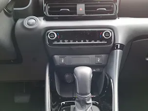 Toyota Yaris 1.5 VVT-i HSD Premium