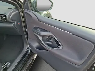 Toyota Yaris 1.5 VVT-i HSD Premium