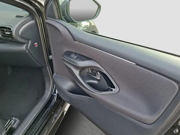 Toyota Yaris 1.5 VVT-i HSD Premium