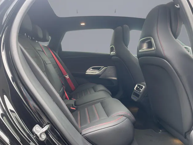MERCEDES-BENZ C 400 4matic