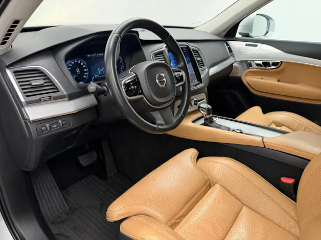 VOLVO XC90 2.0 T6 Momentum 5P. AWD