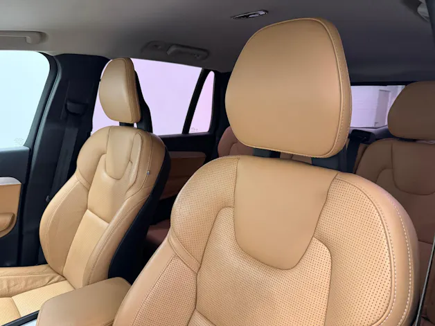 VOLVO XC90 2.0 T6 Momentum 5P. AWD