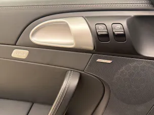 PORSCHE 911 Carrera